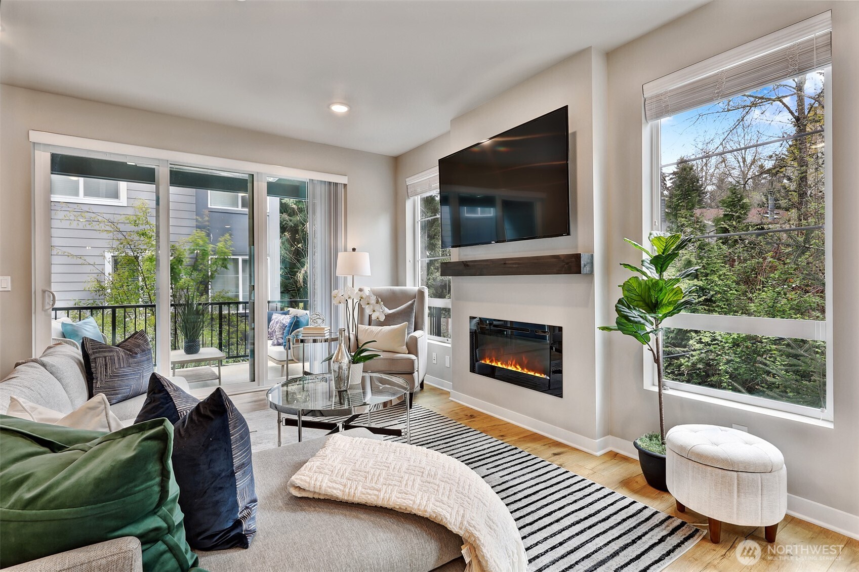 6633 NE 188th Court Unit: 6