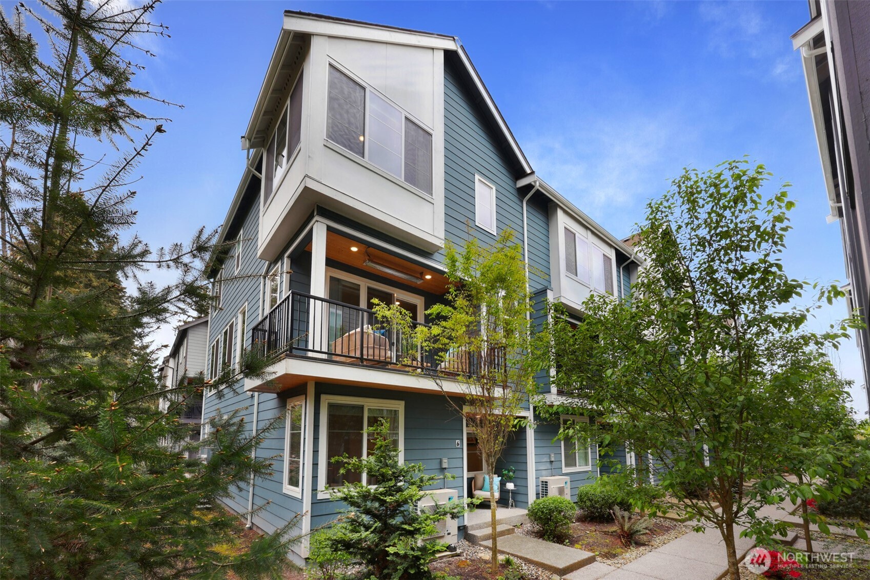 6633 NE 188th Court Unit: 6