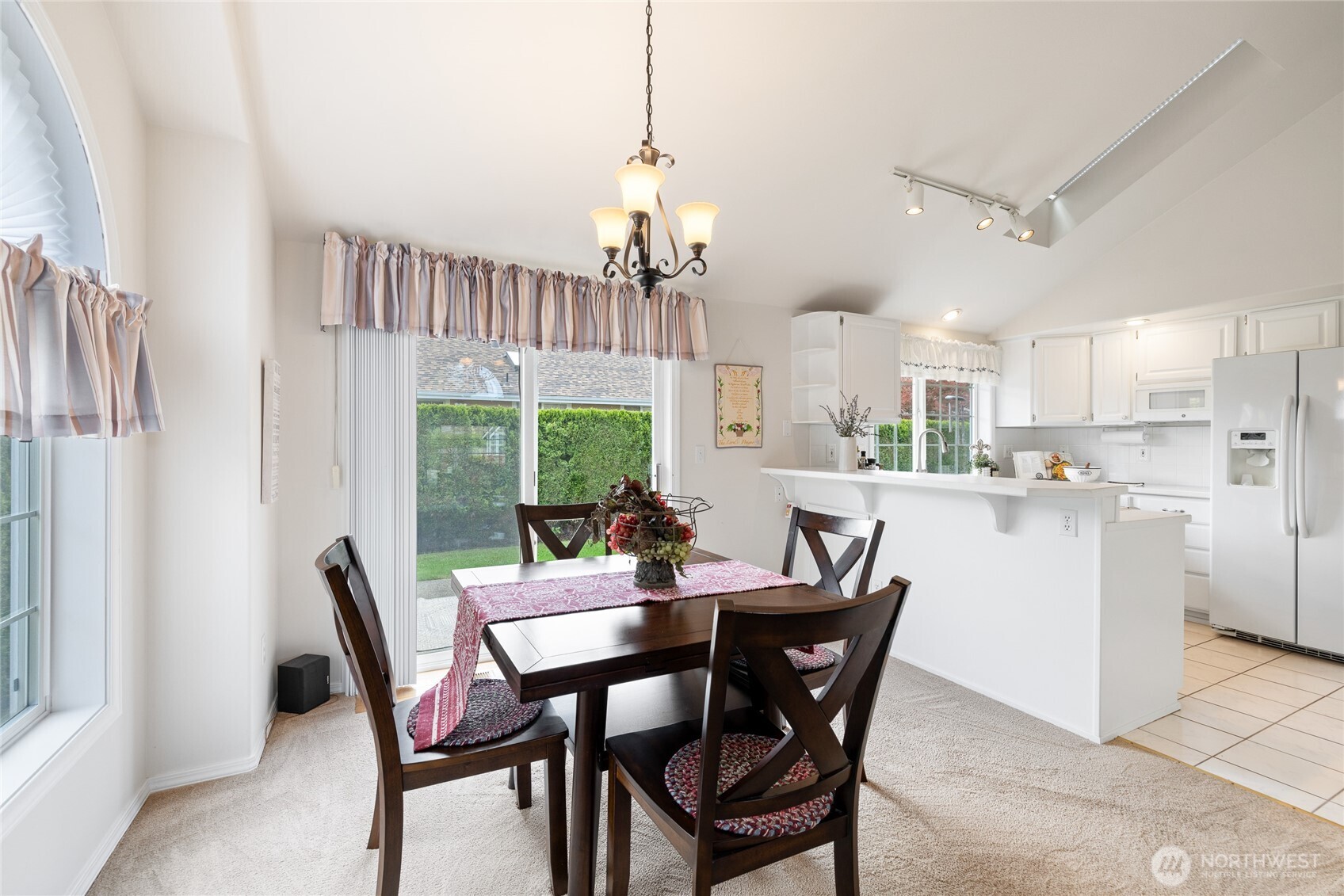34 Lakewood Oaks Drive SW
