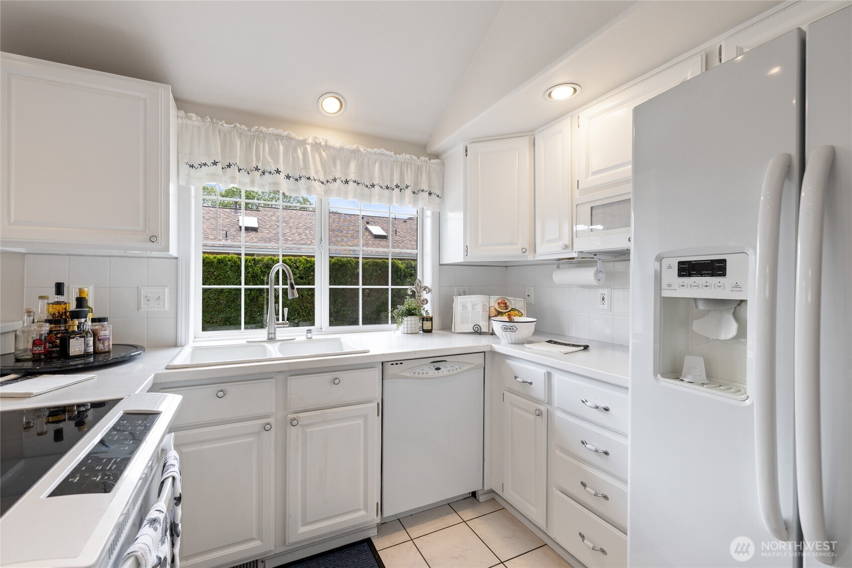 34 Lakewood Oaks Drive SW