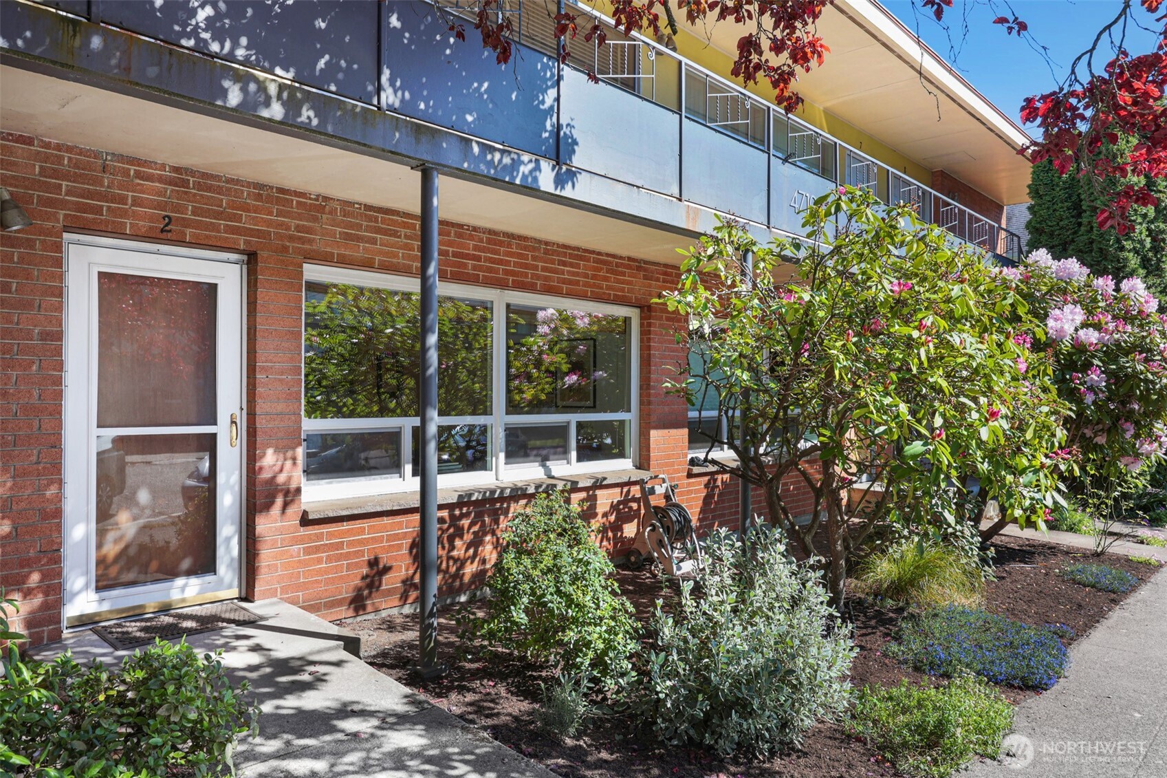 4710 Dayton Avenue N Unit: 2