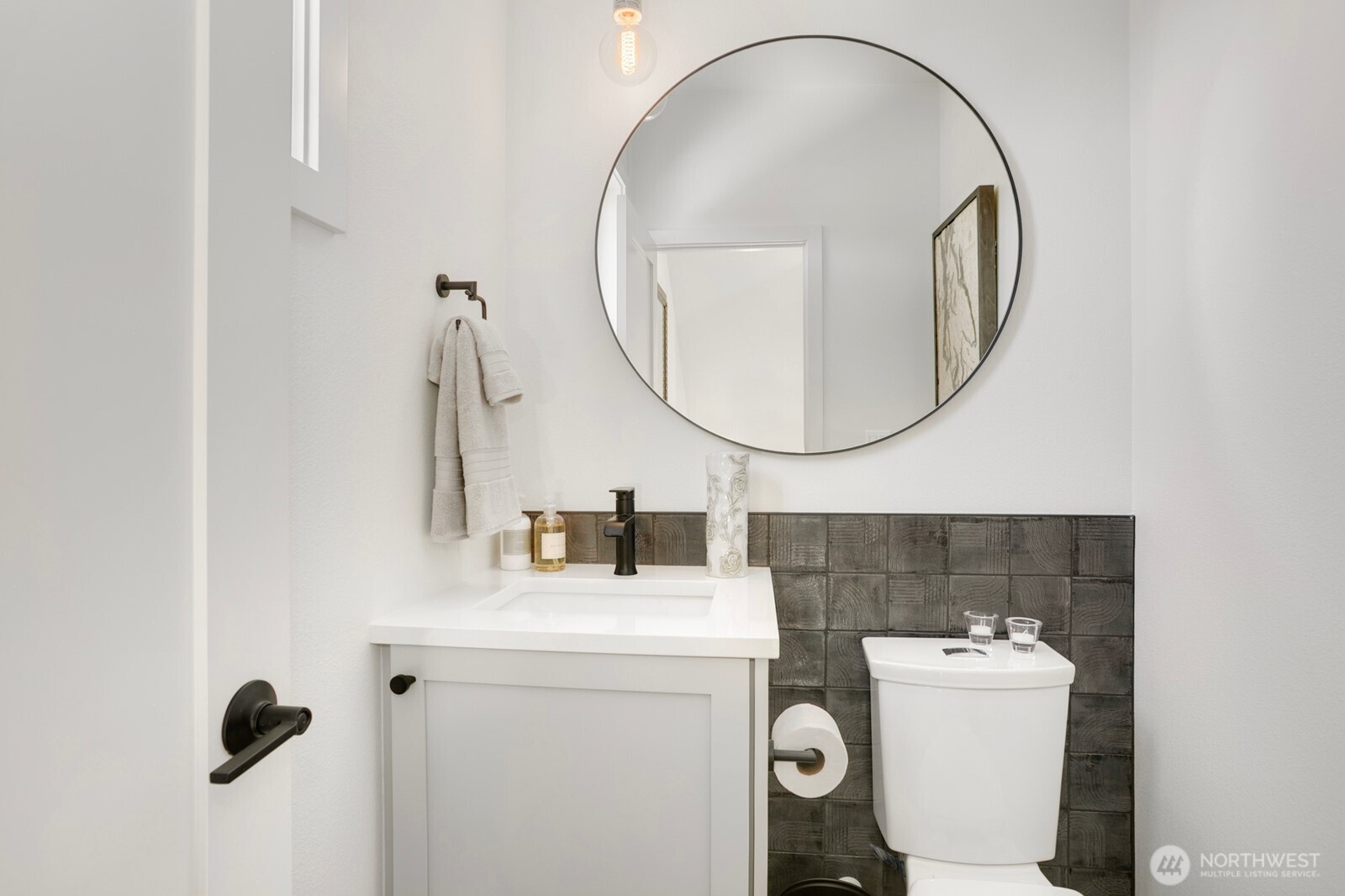 12734 B 7th Avenue NW