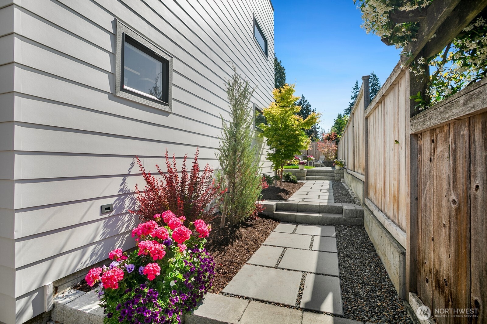 12734 B 7th Avenue NW