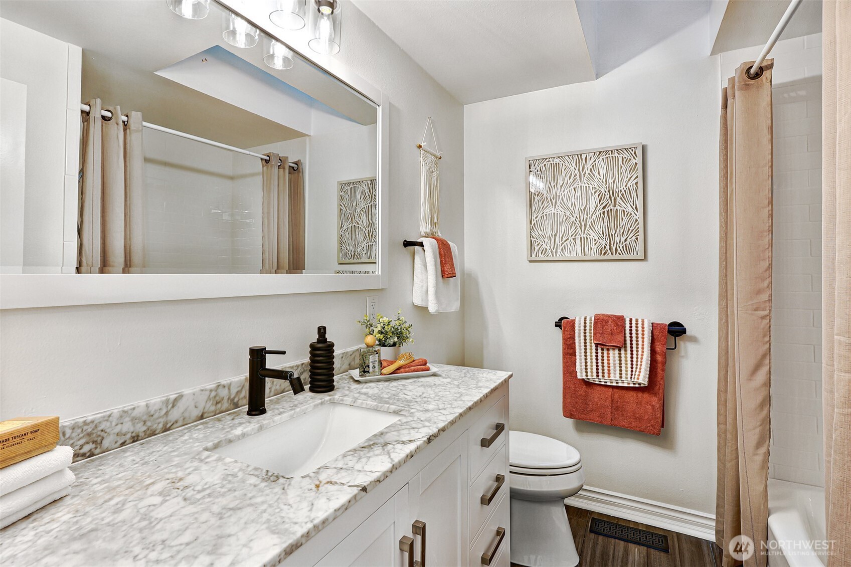 8824 NE 189th Place