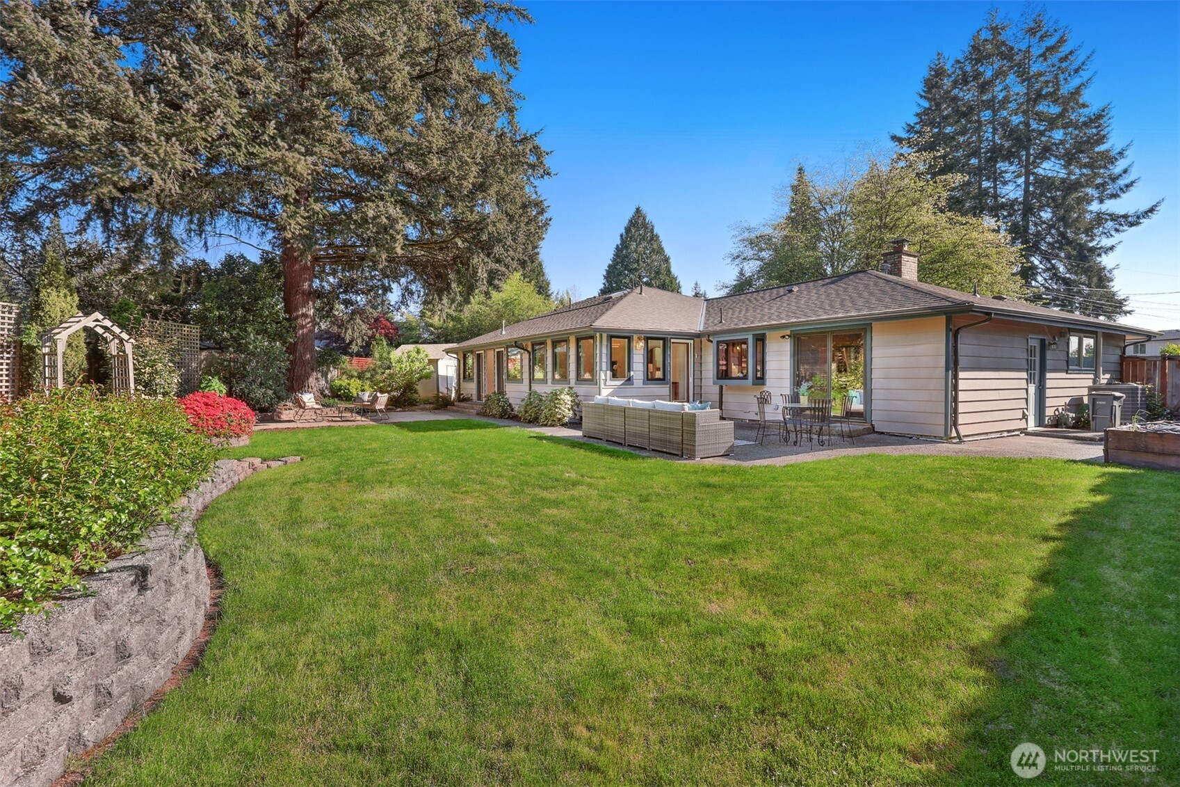 8824 NE 189th Place