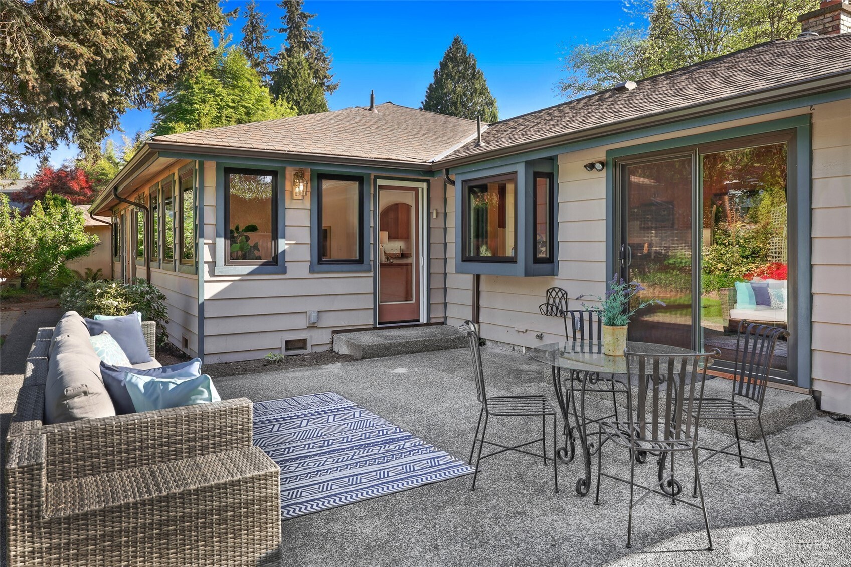 8824 NE 189th Place