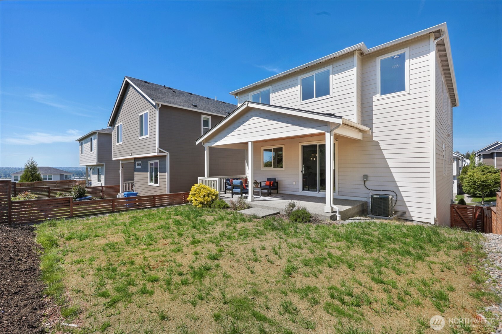 8396 28th Ct East