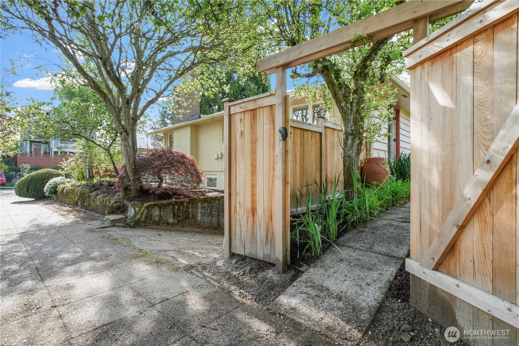 7217 28th Avenue NW