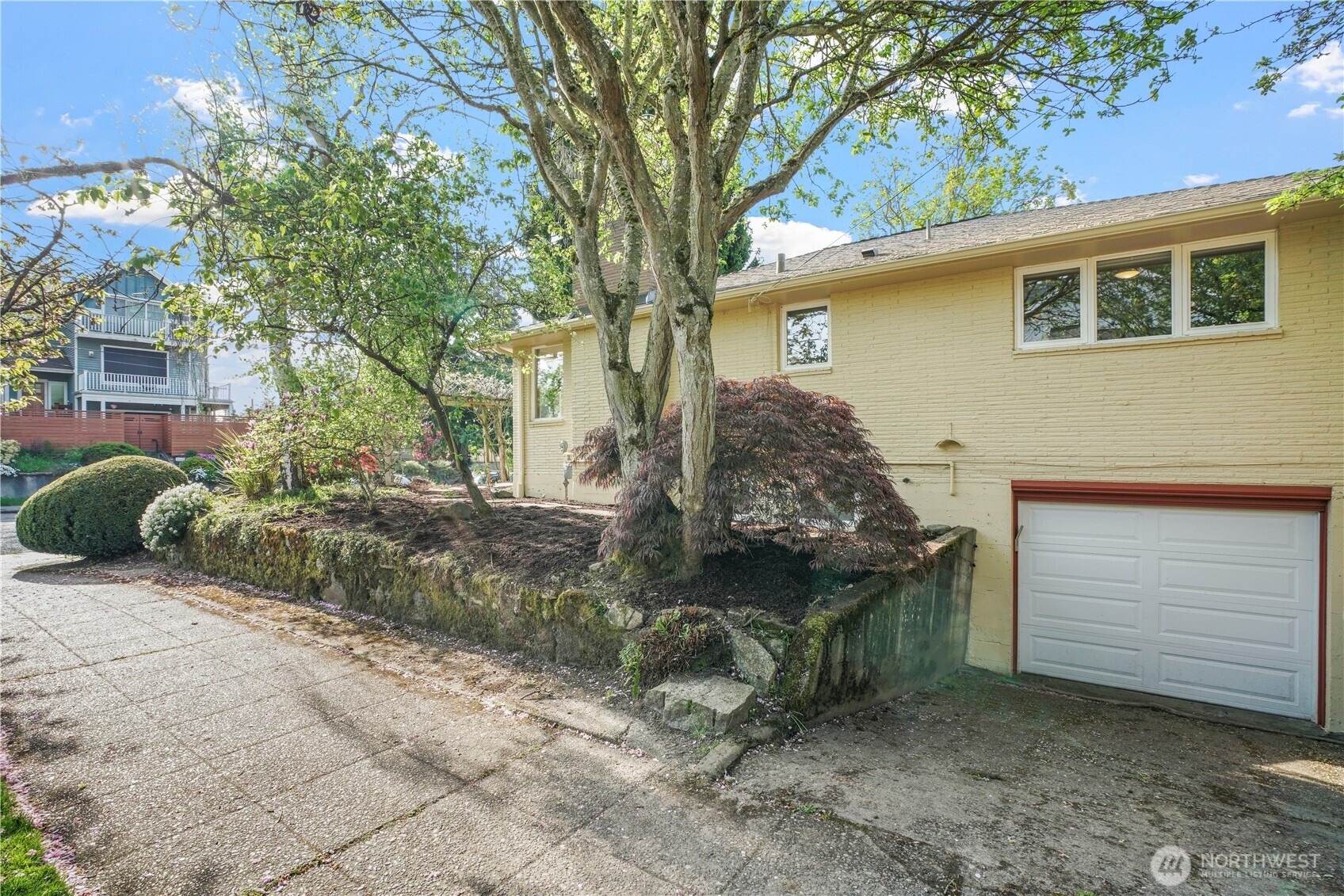 7217 28th Avenue NW
