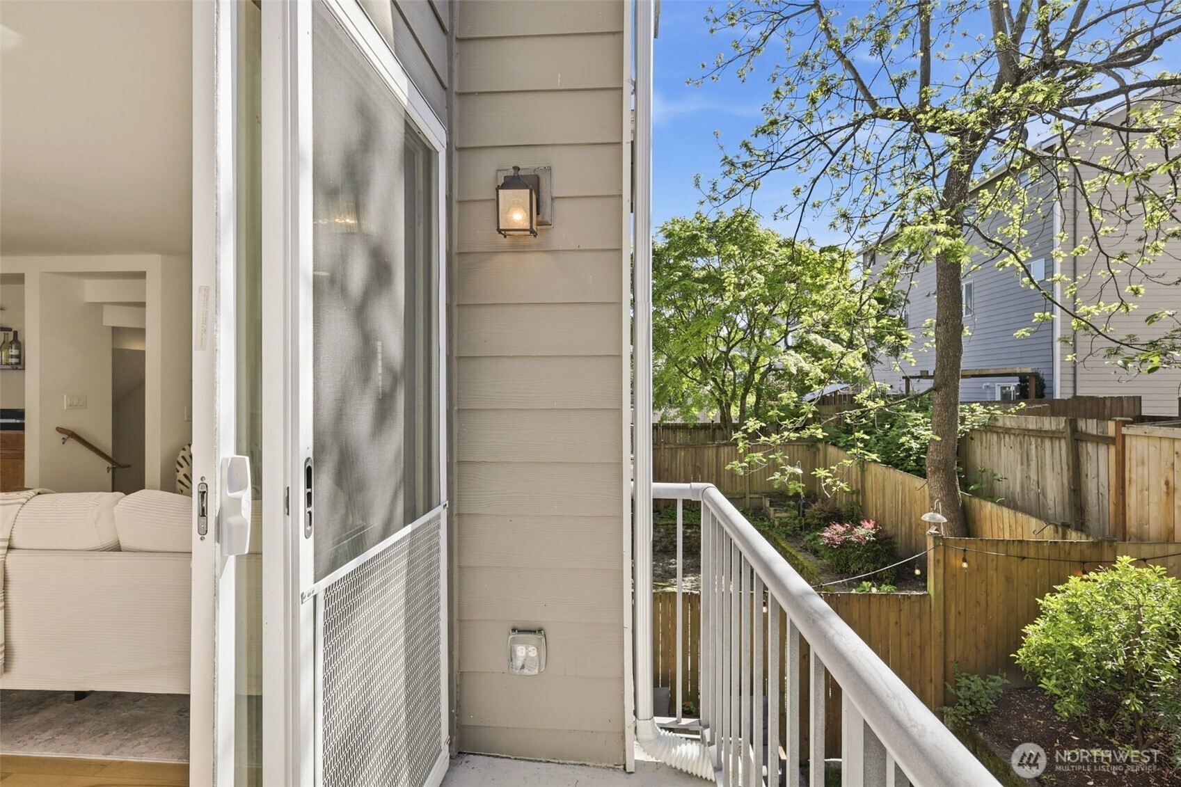 9243 Ashworth Avenue N Unit: B