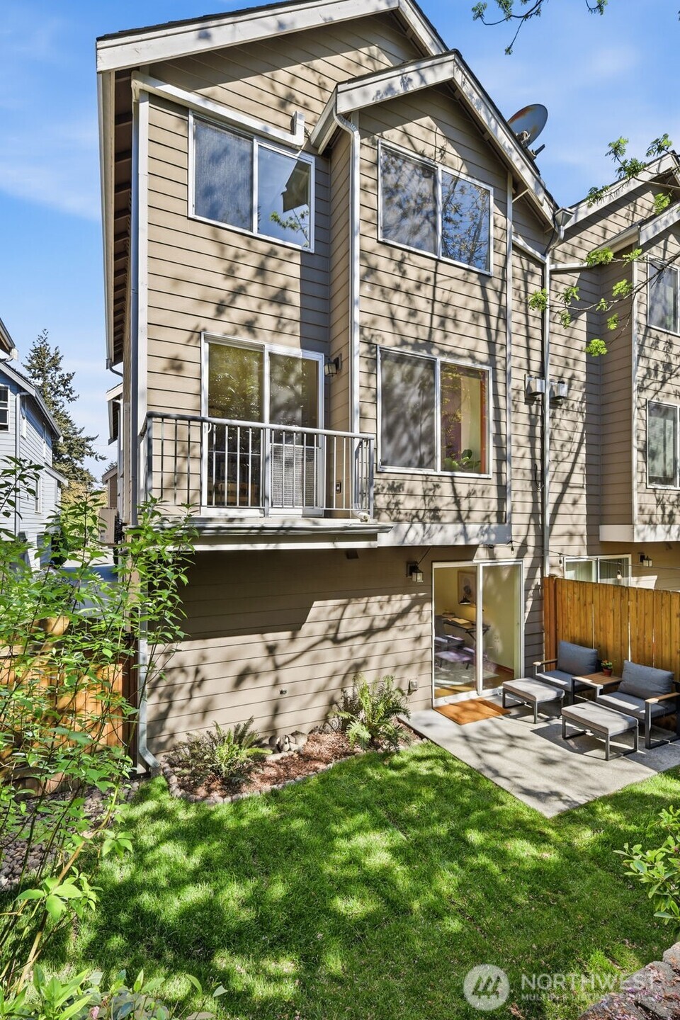 9243 Ashworth Avenue N Unit: B