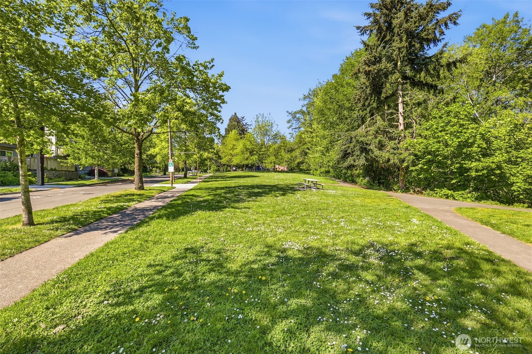 9243 Ashworth Avenue N Unit: B
