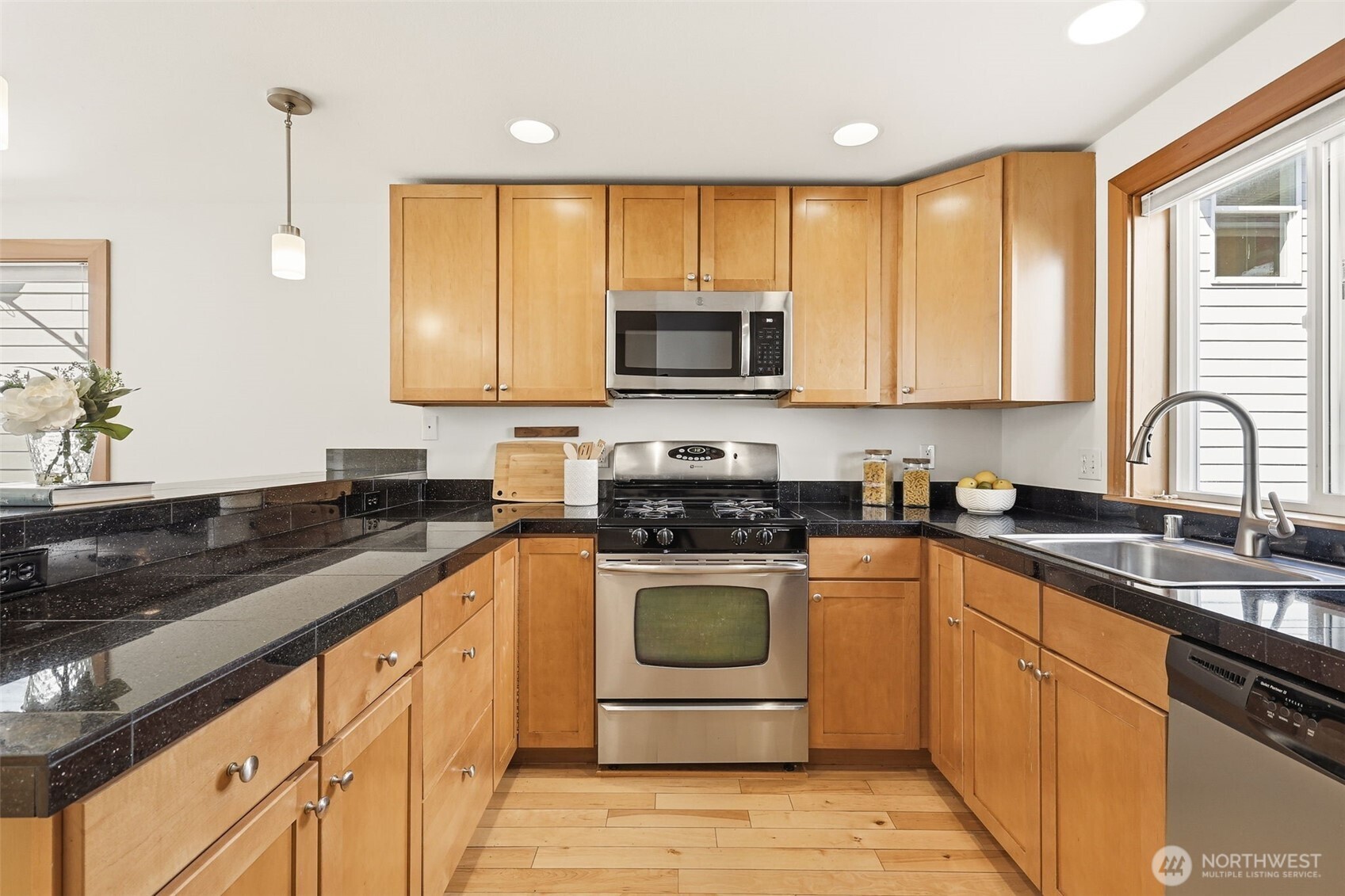 9243 Ashworth Avenue N Unit: B
