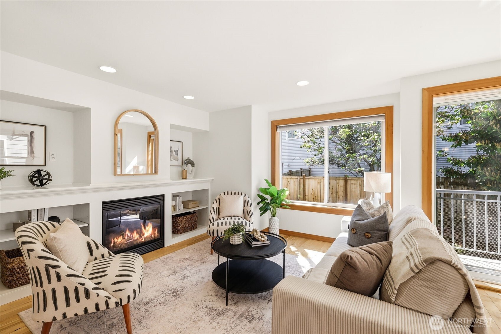 9243 Ashworth Avenue N Unit: B