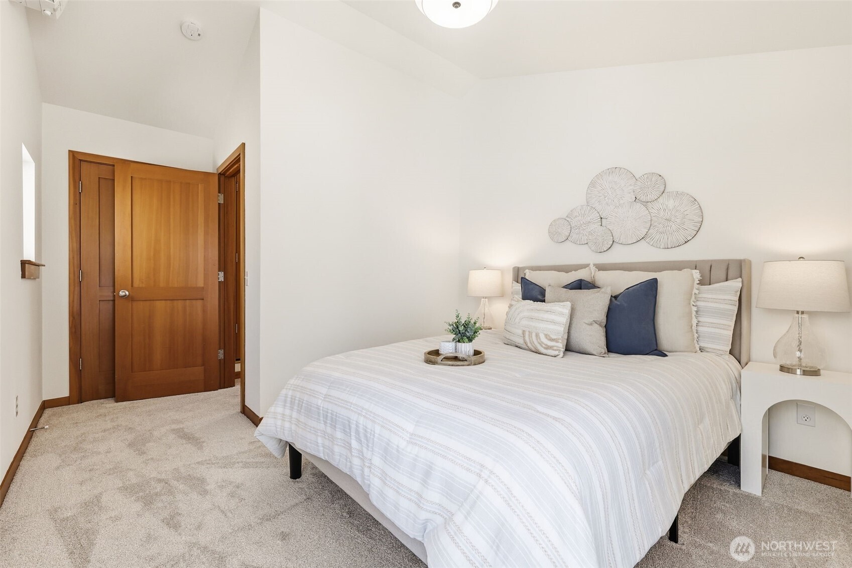 9243 Ashworth Avenue N Unit: B