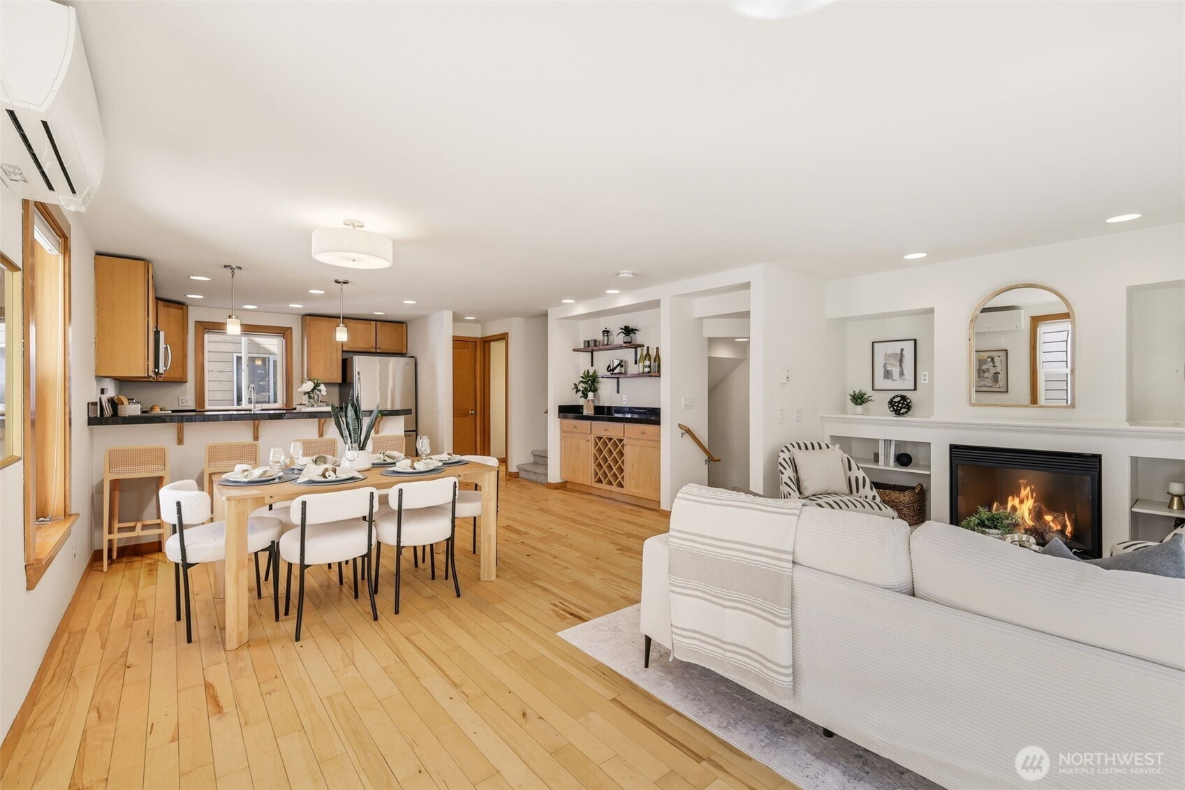 9243 Ashworth Avenue N Unit: B