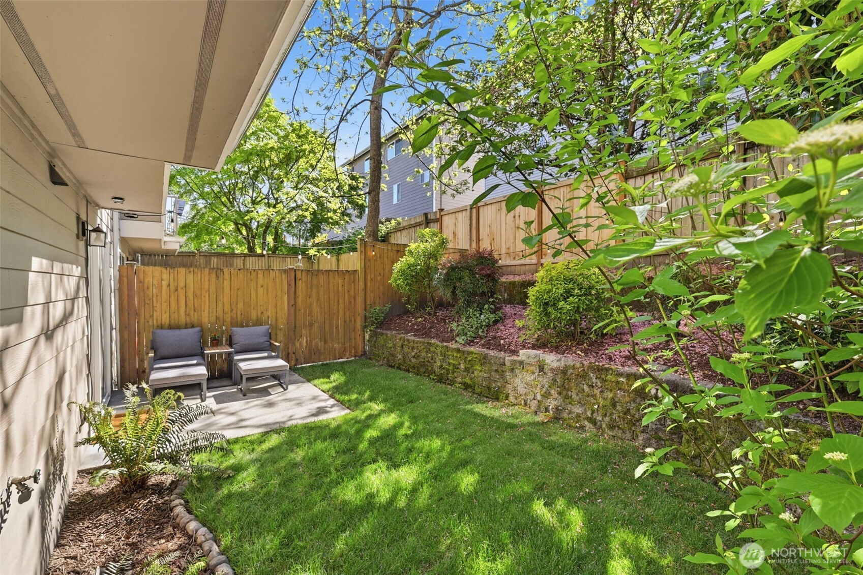 9243 Ashworth Avenue N Unit: B