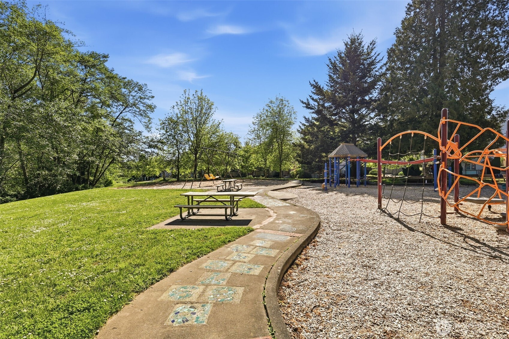 9243 Ashworth Avenue N Unit: B