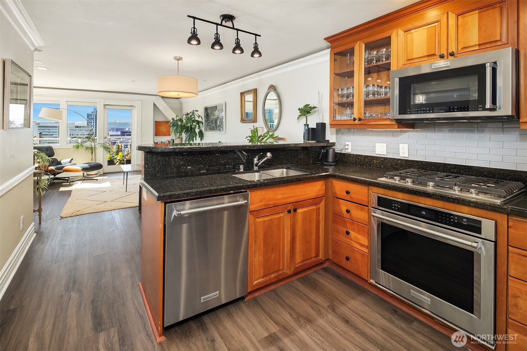 311 E Republican Street Unit: 201