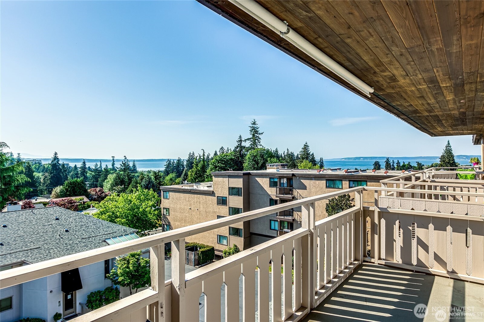 1110 5th Avenue S Unit: 402