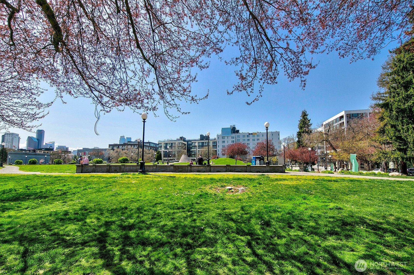 121 12th Avenue E Unit: 409