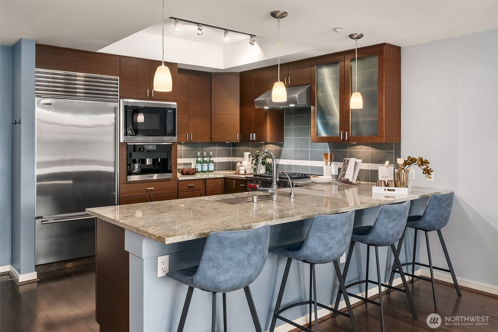 819 Virginia Street Unit: 3304
