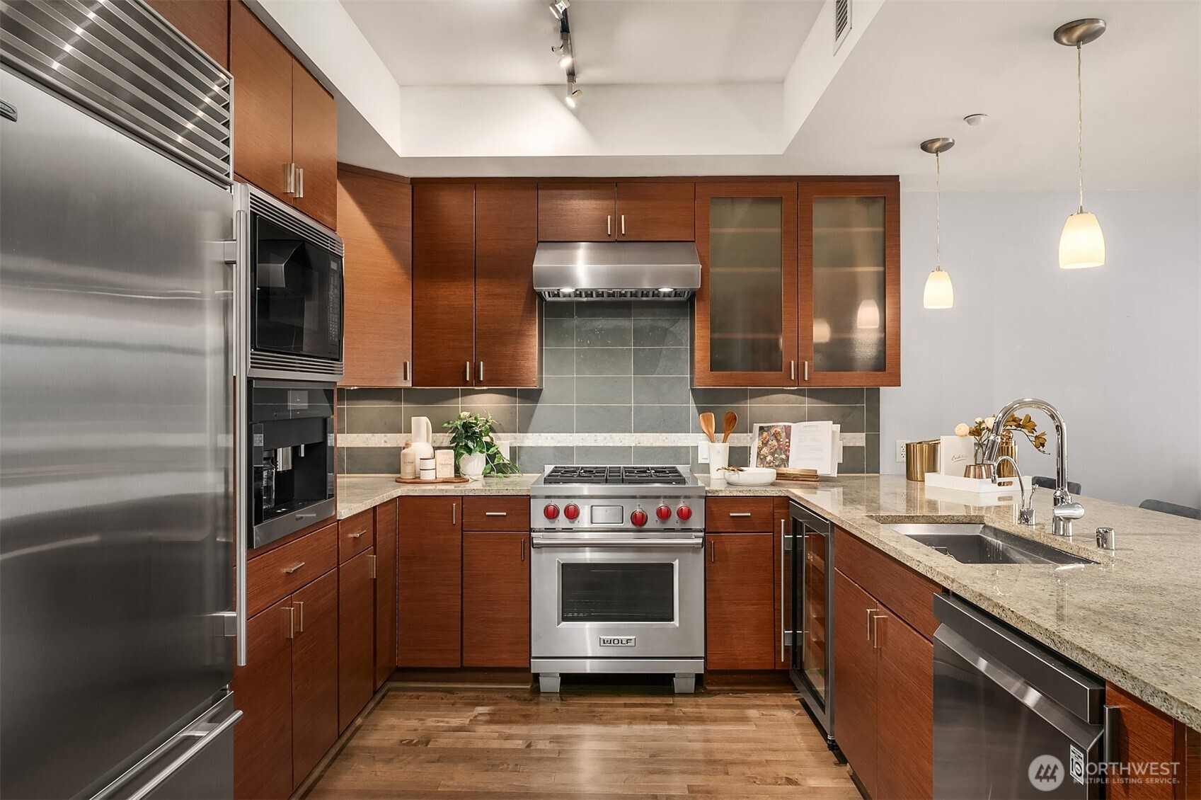 819 Virginia Street Unit: 3304
