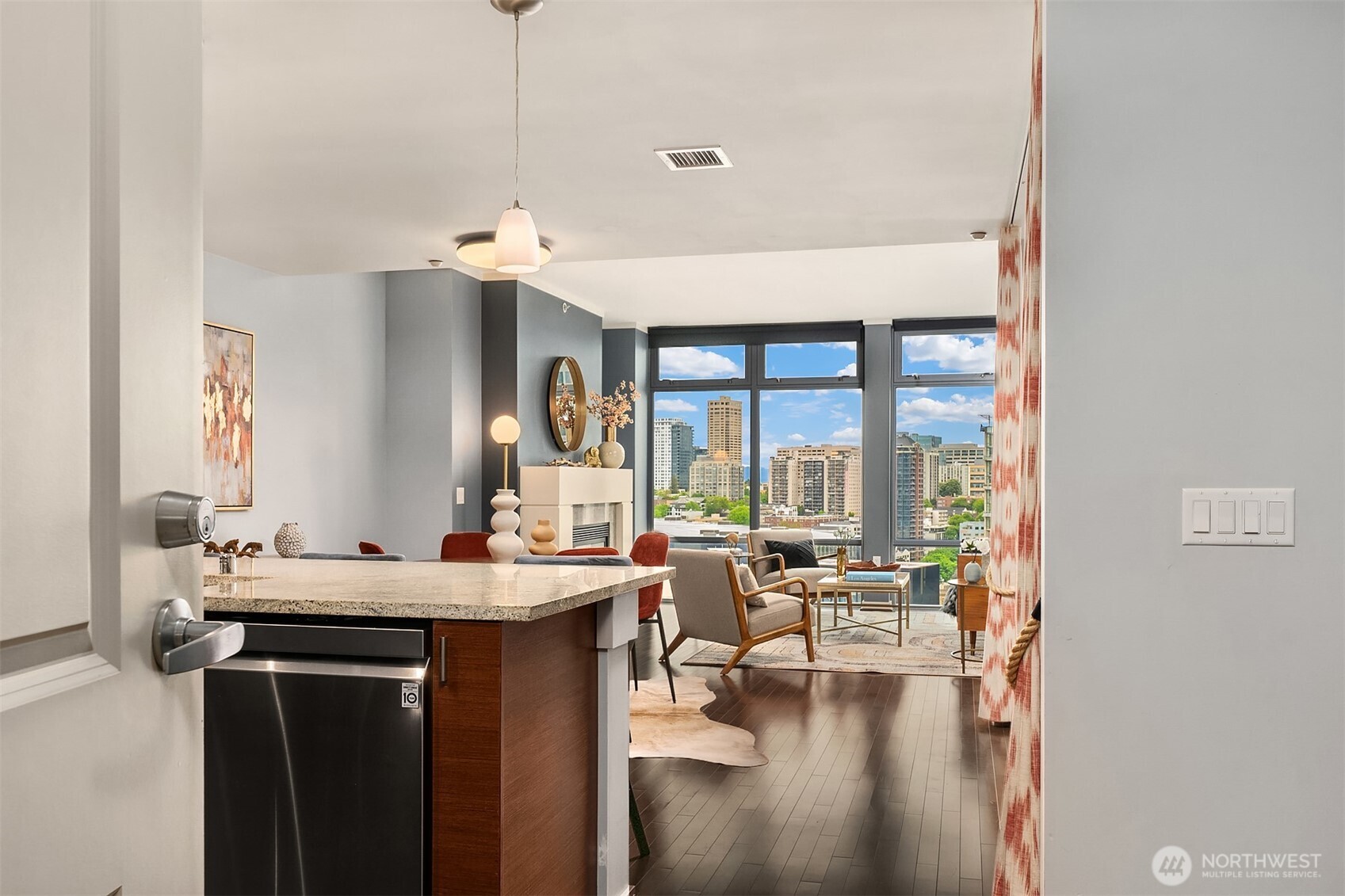819 Virginia Street Unit: 3304