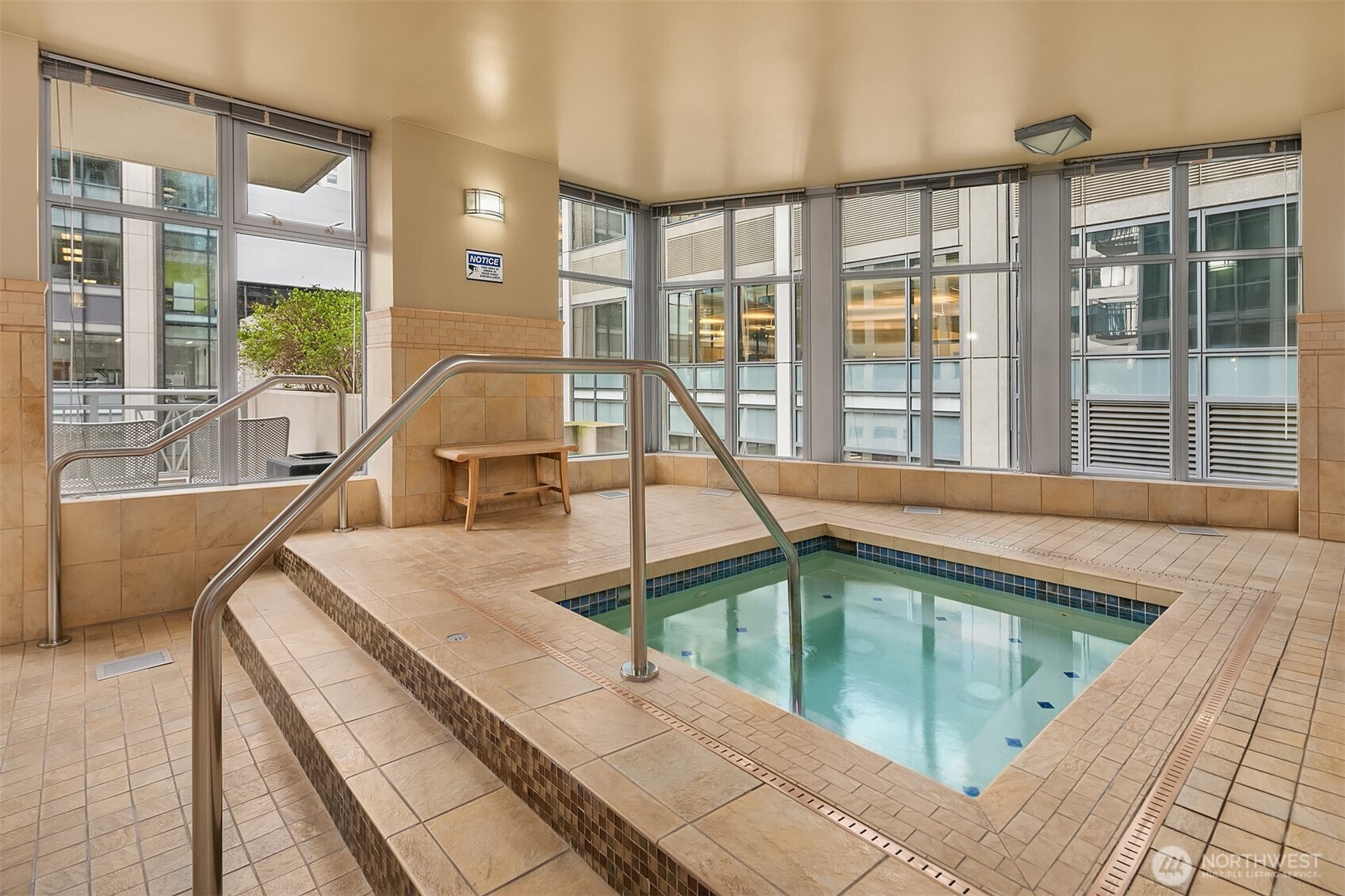819 Virginia Street Unit: 3304