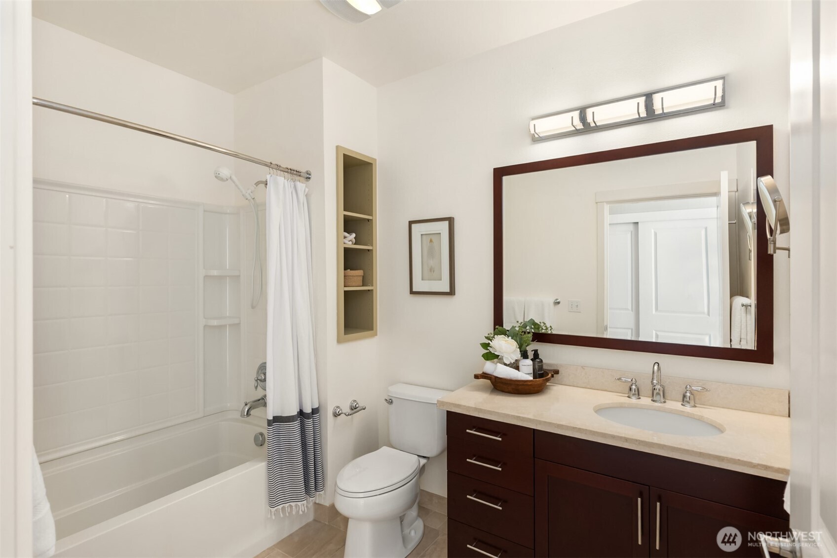 170 Harbor Sq Loop NE Unit: A-411