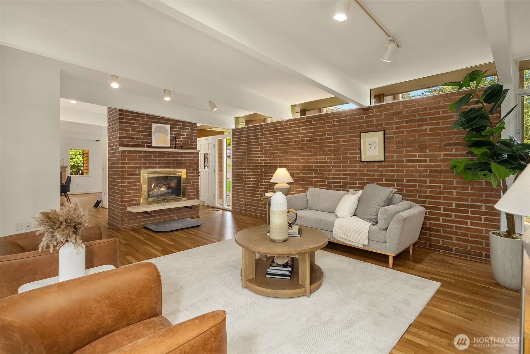 3815 NE 60th Street