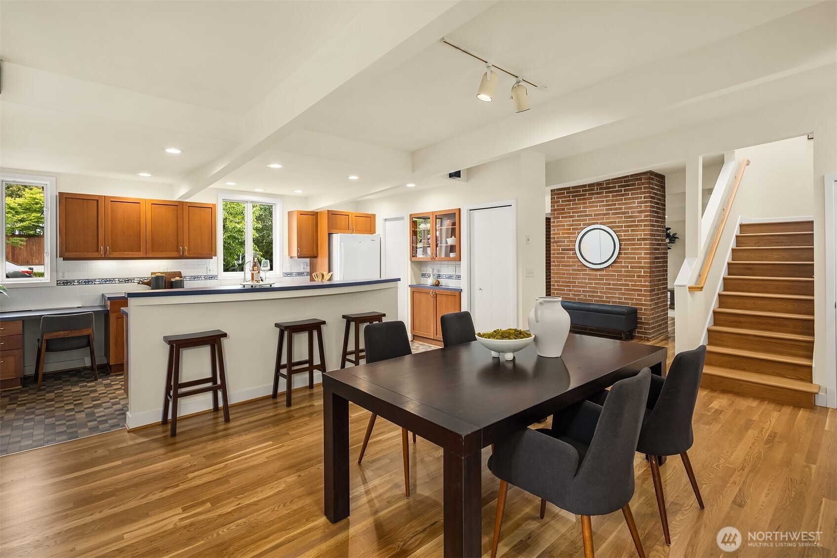 3815 NE 60th Street