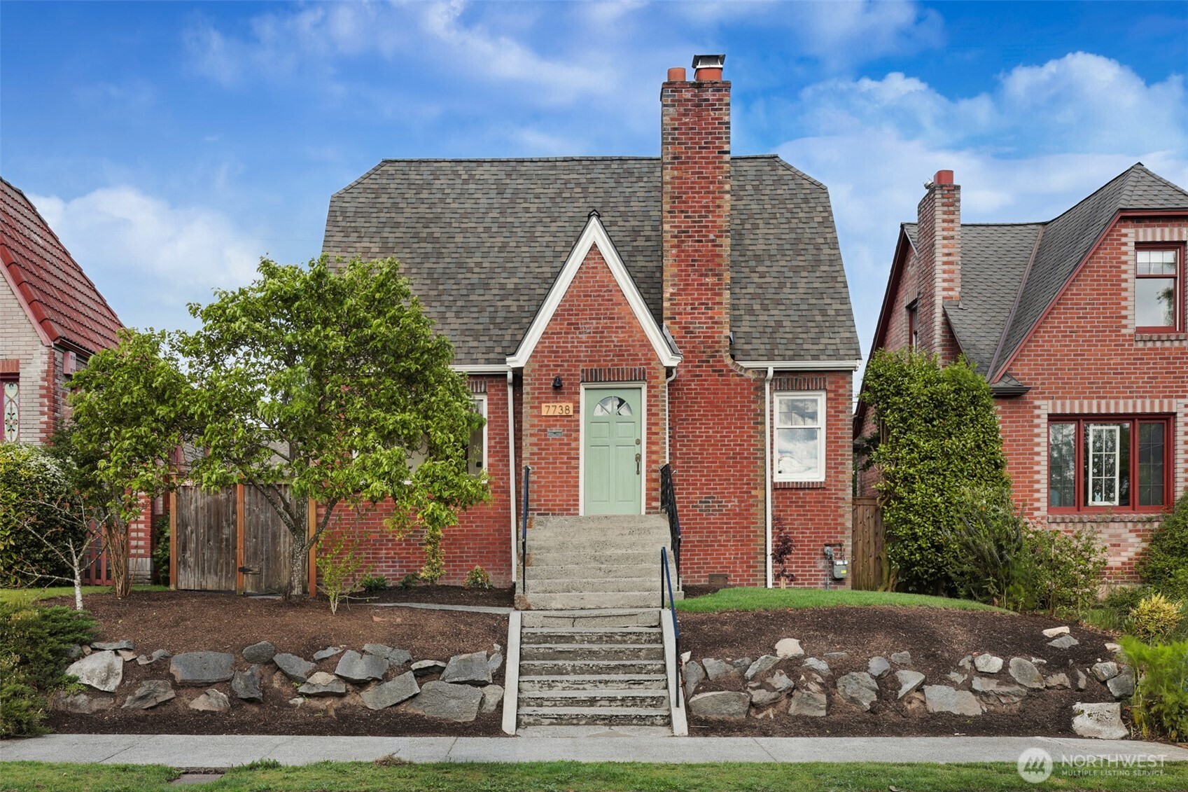 7738 Jones NW