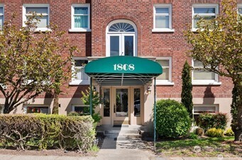1808 Bigelow Avenue N Unit: 302A