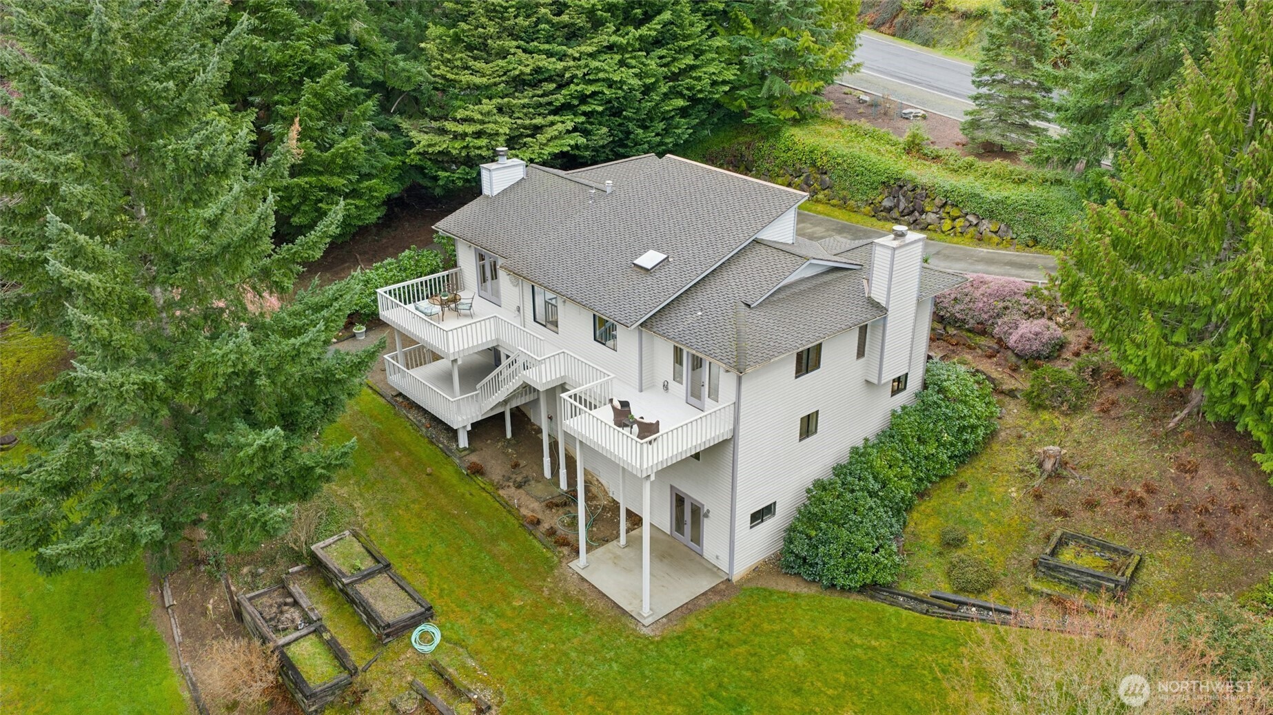 2420 Squak Mountain Loop SW
