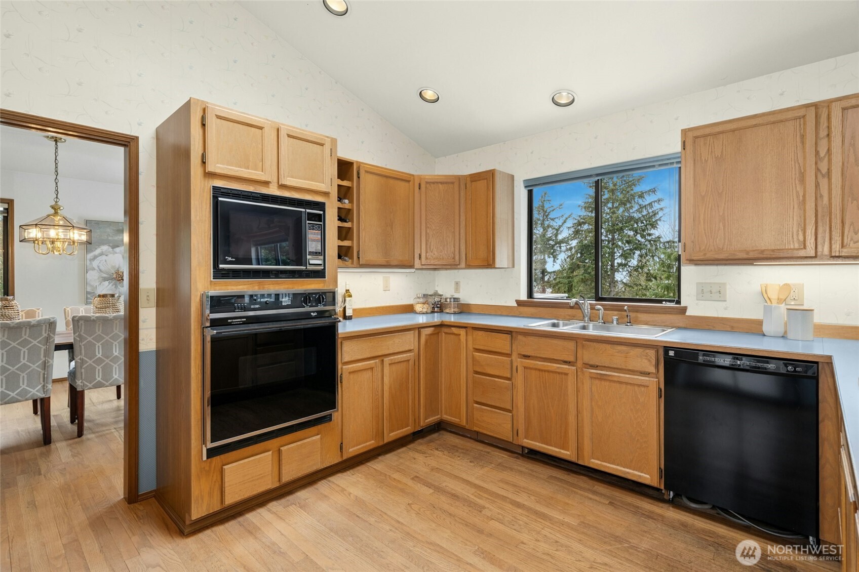 2420 Squak Mountain Loop SW