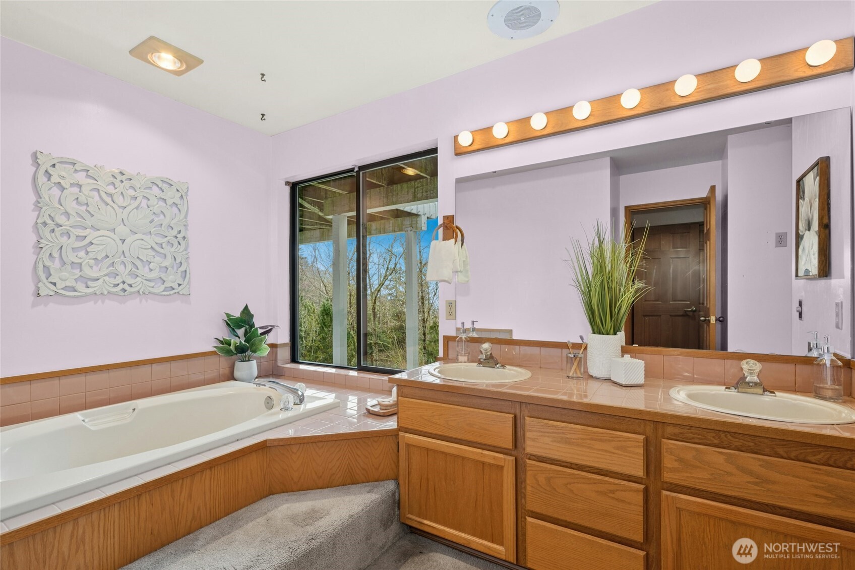 2420 Squak Mountain Loop SW