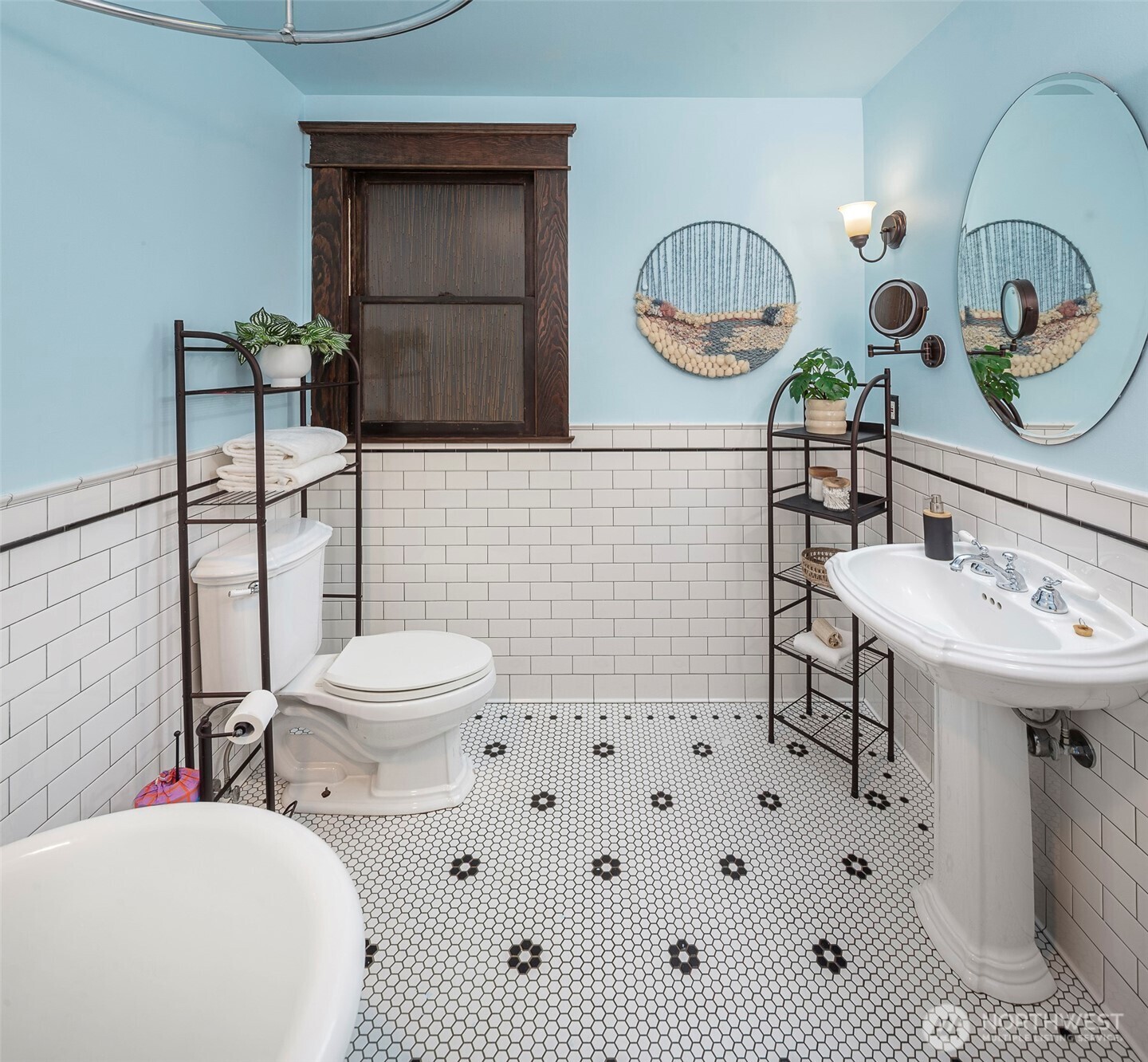 416 E Roy Street Unit: H