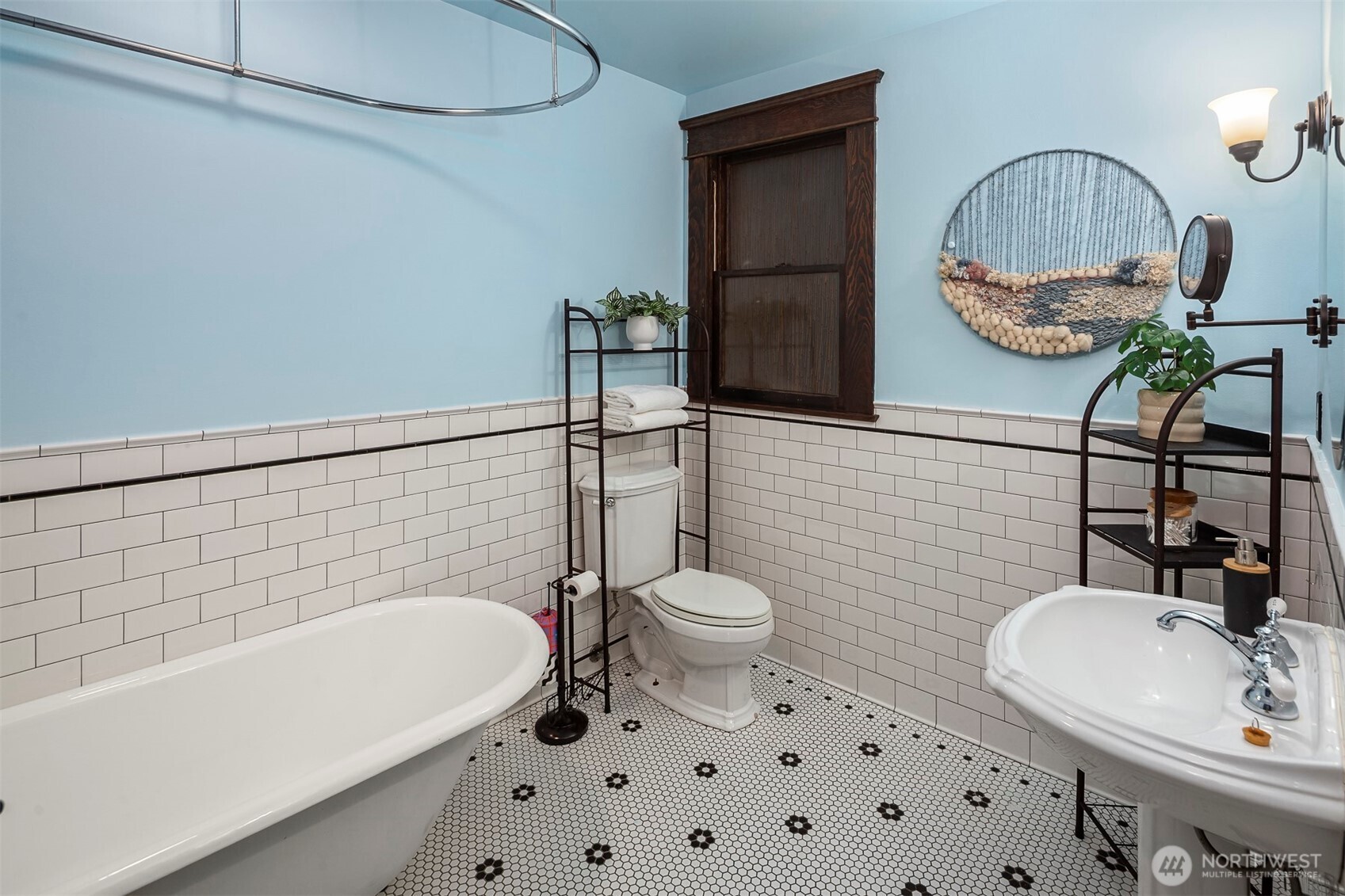 416 E Roy Street Unit: H