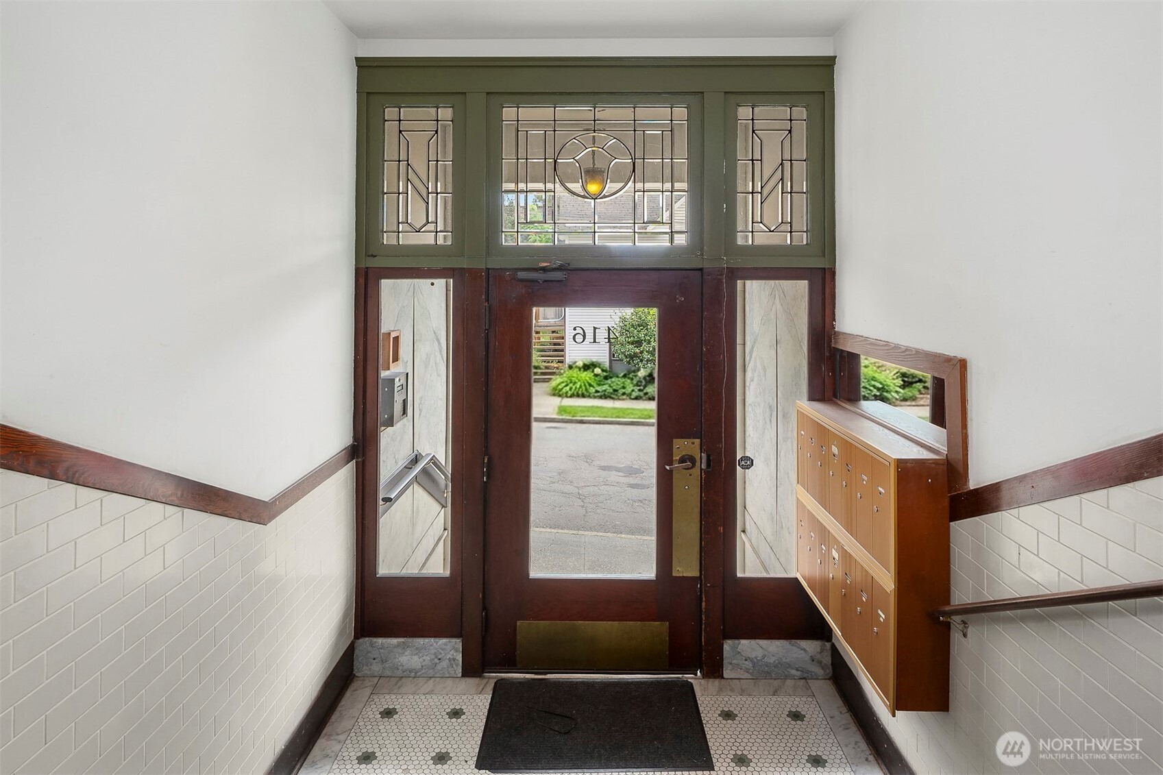 416 E Roy Street Unit: H