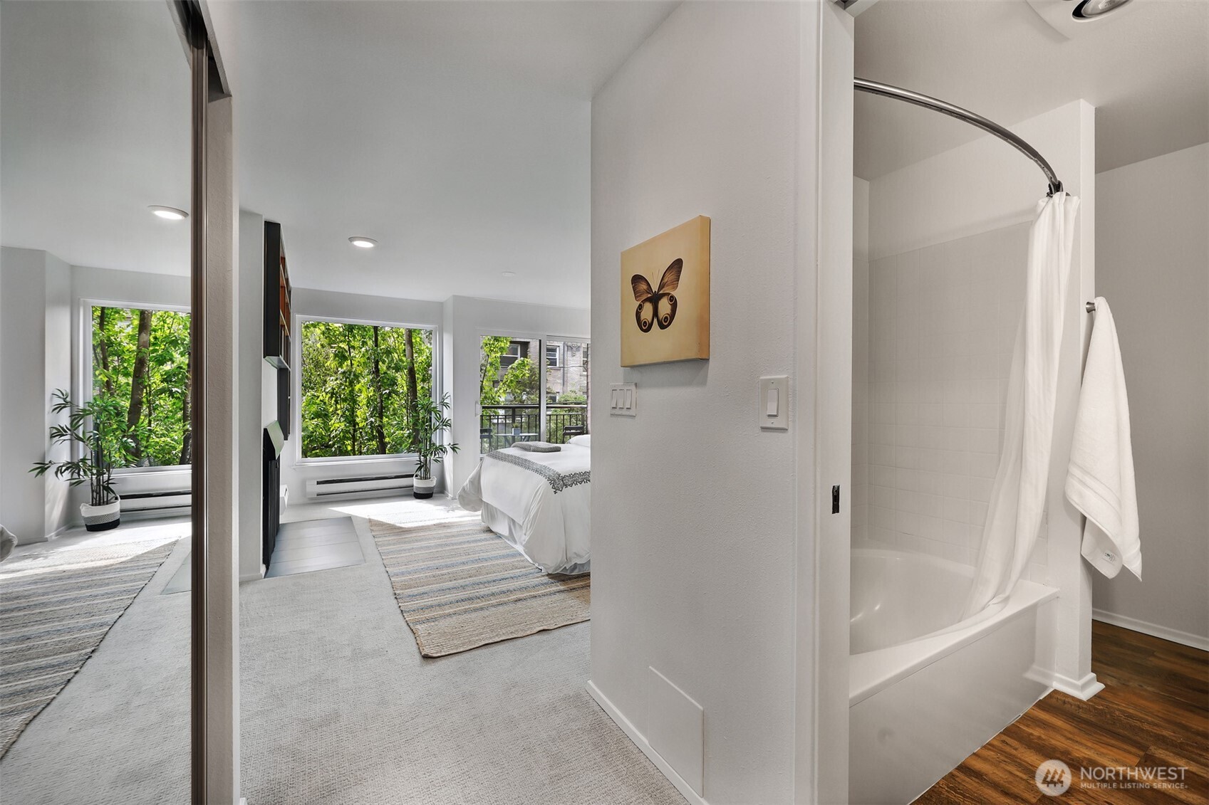 410 13th Avenue E Unit: PH 3