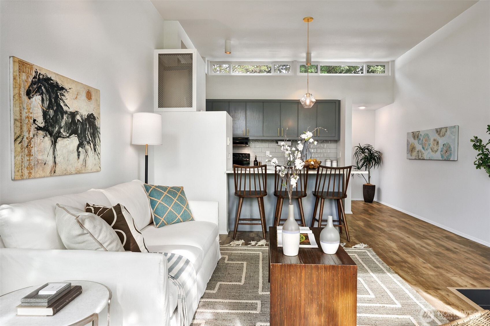 410 13th Avenue E Unit: PH 3