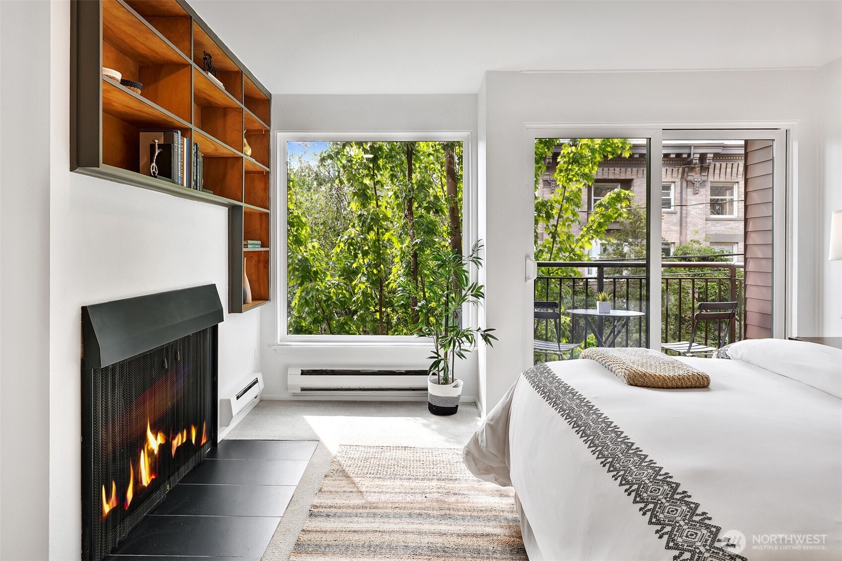 410 13th Avenue E Unit: PH 3