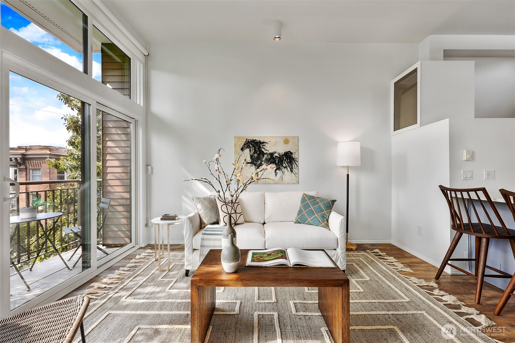 410 13th Avenue E Unit: PH 3