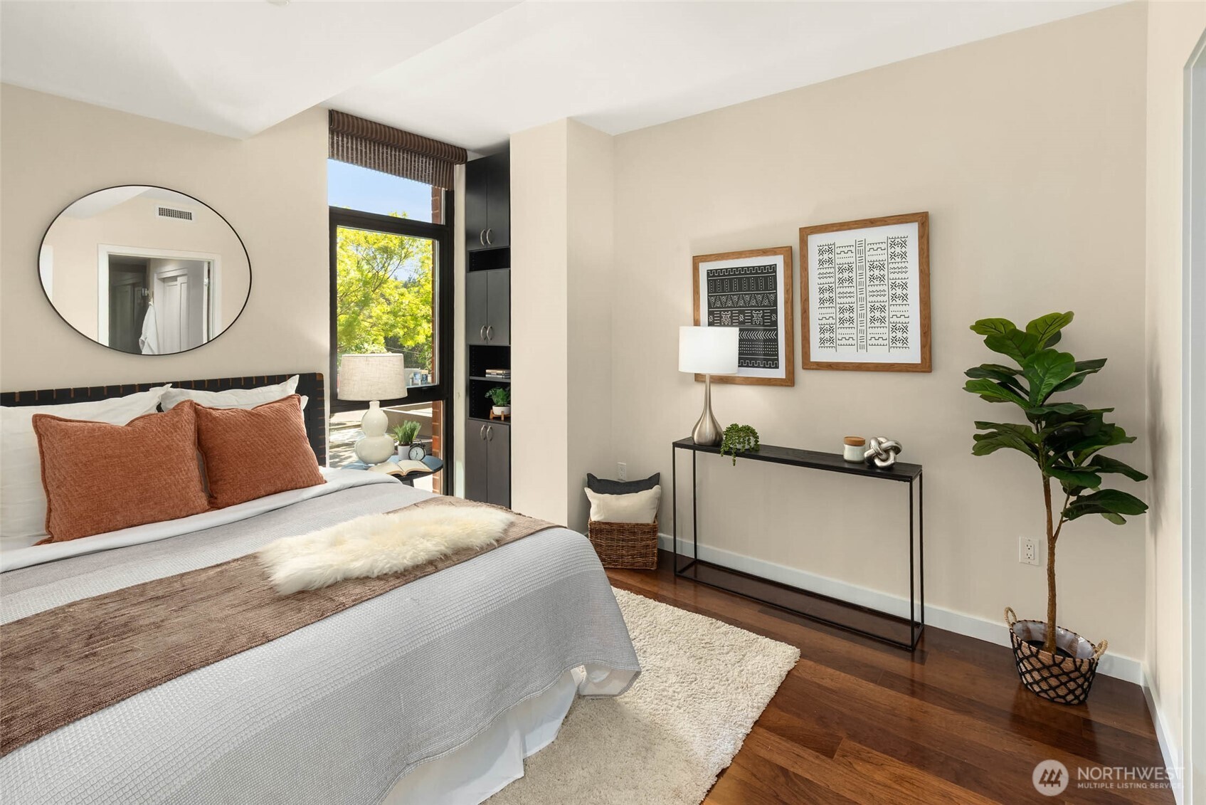 10000 Main Street Unit: 212