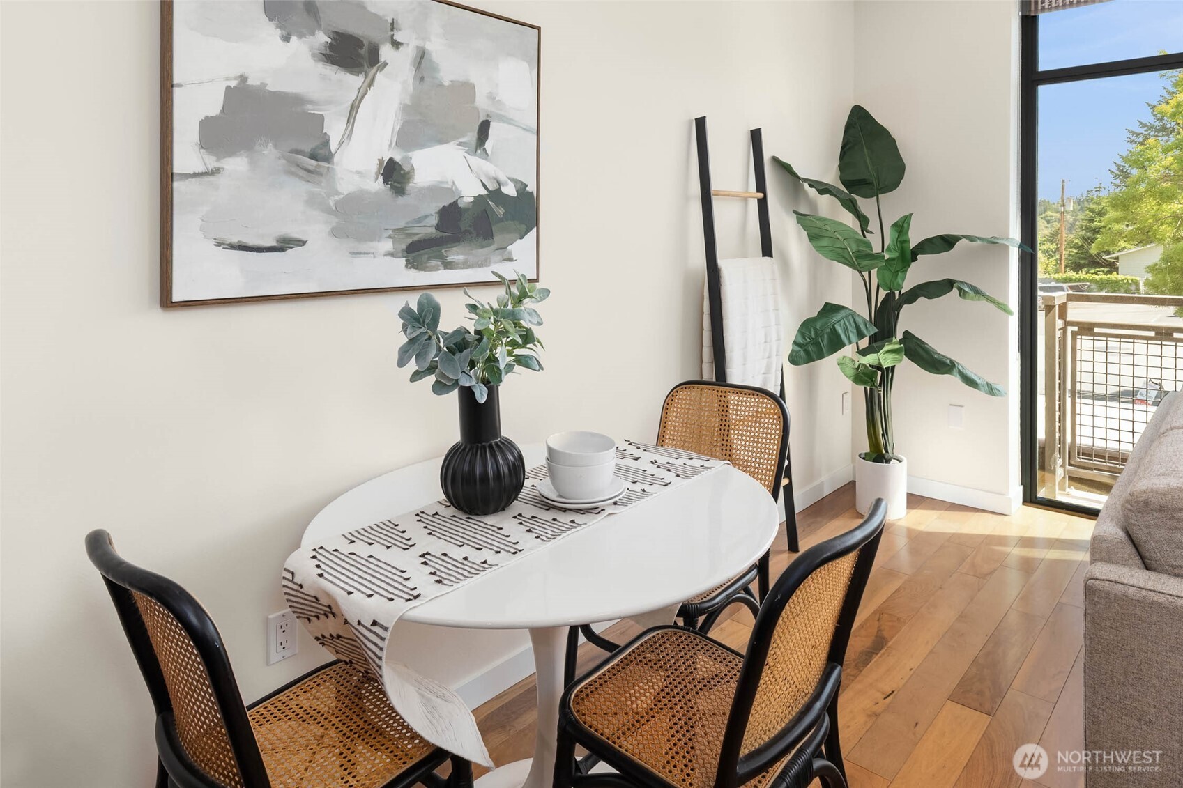 10000 Main Street Unit: 212
