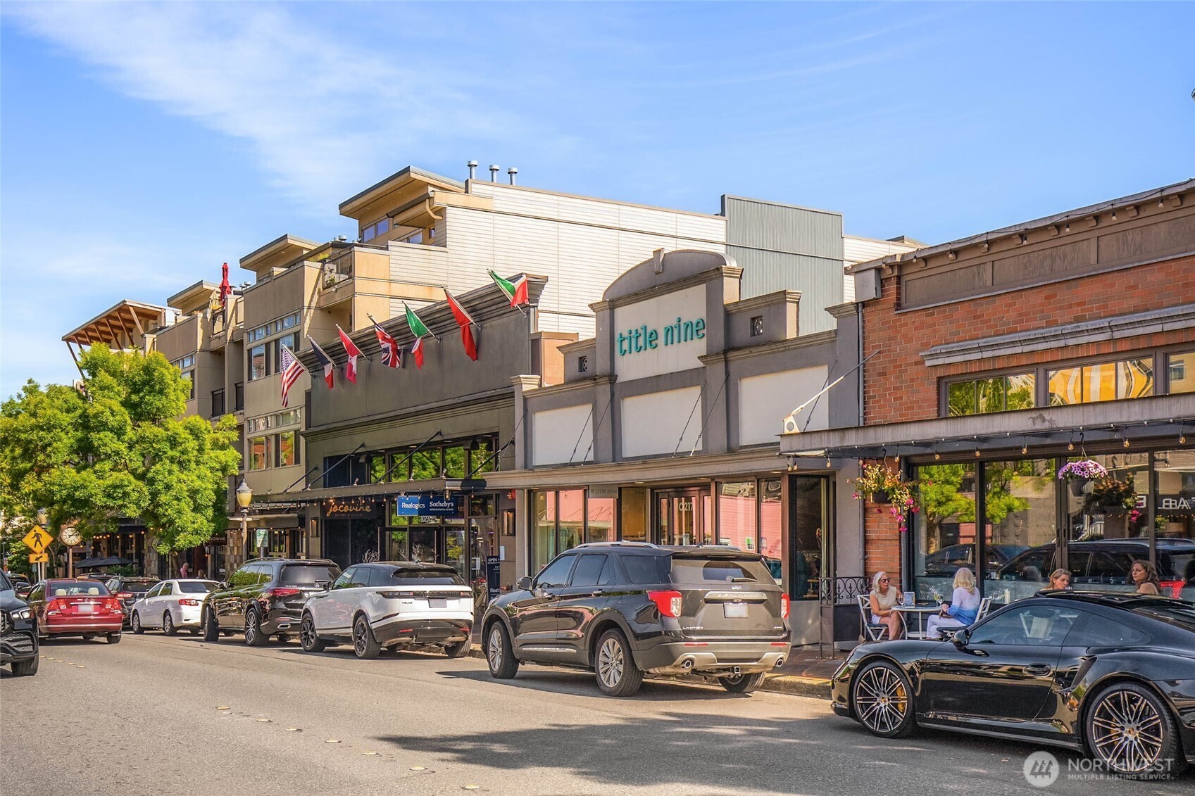 10000 Main Street Unit: 212