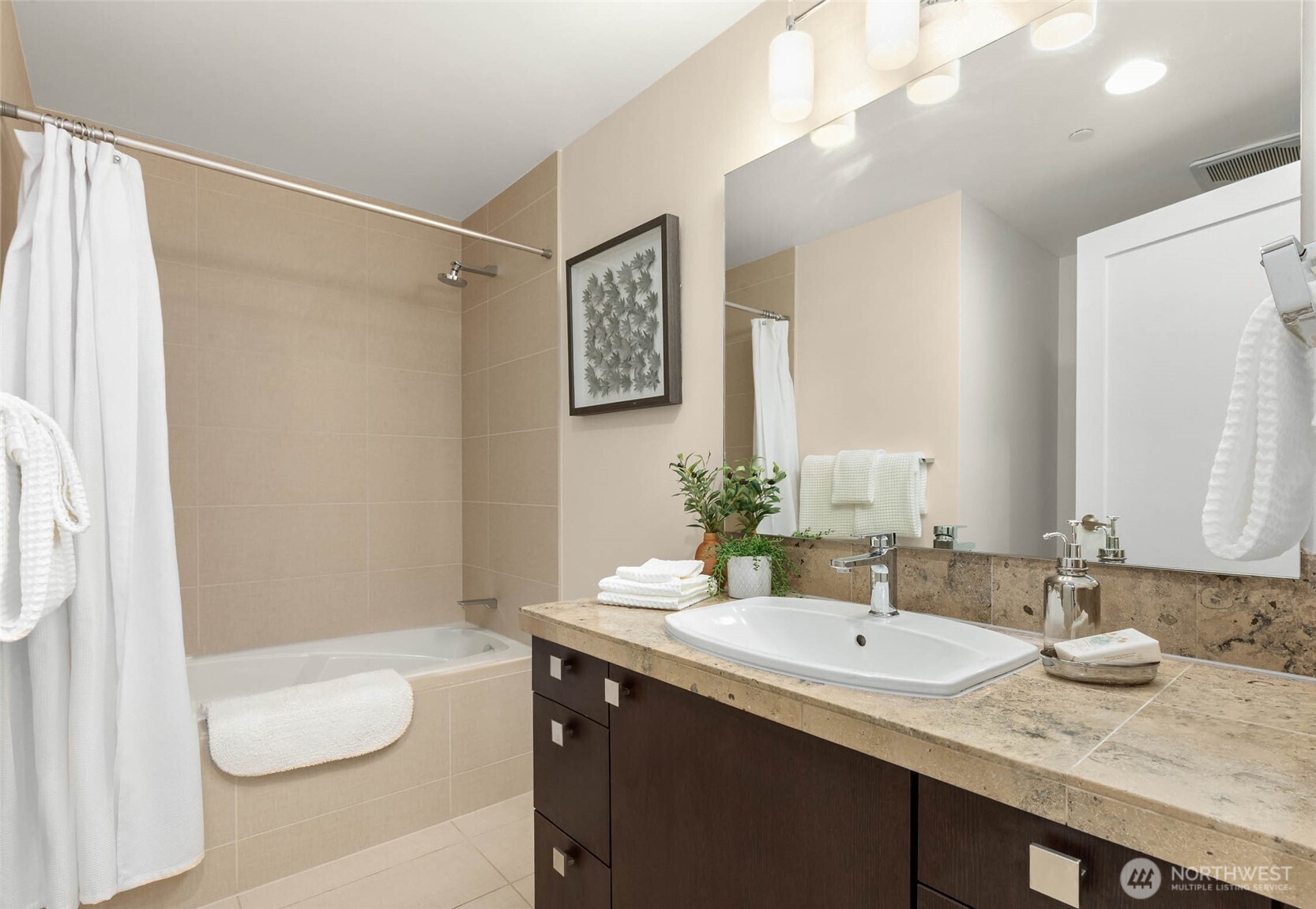 10000 Main Street Unit: 212
