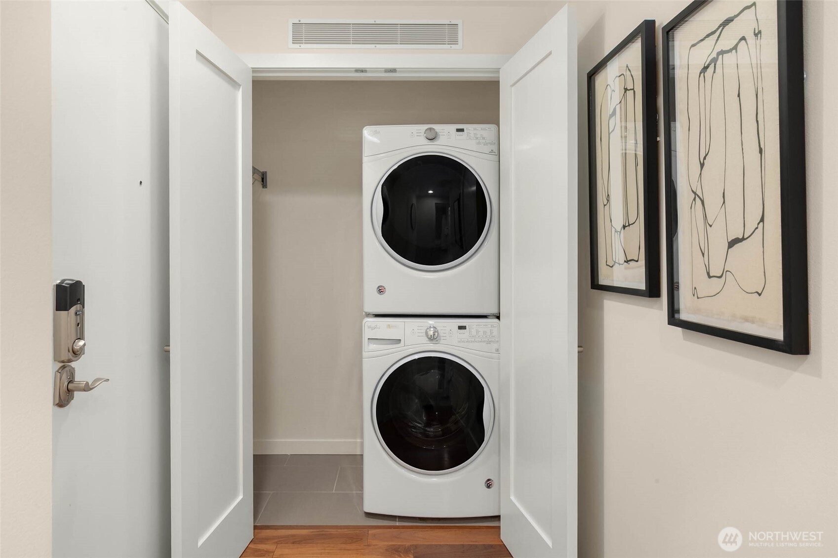10000 Main Street Unit: 212