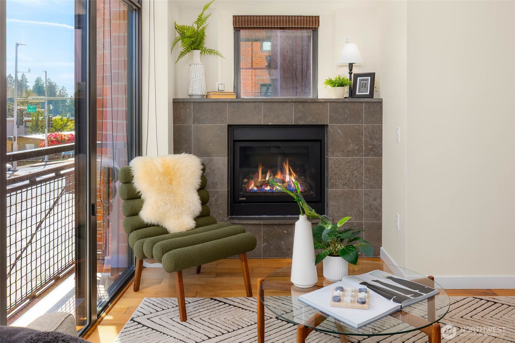10000 Main Street Unit: 212